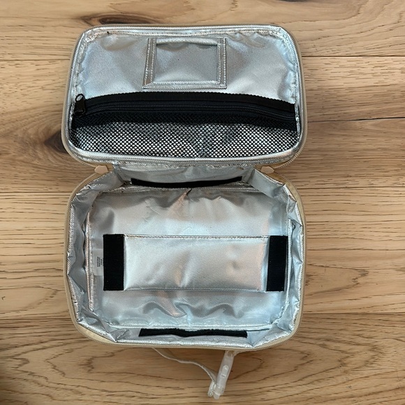 State Gold Backpack and lunchbox Set - Picture 5 of 11